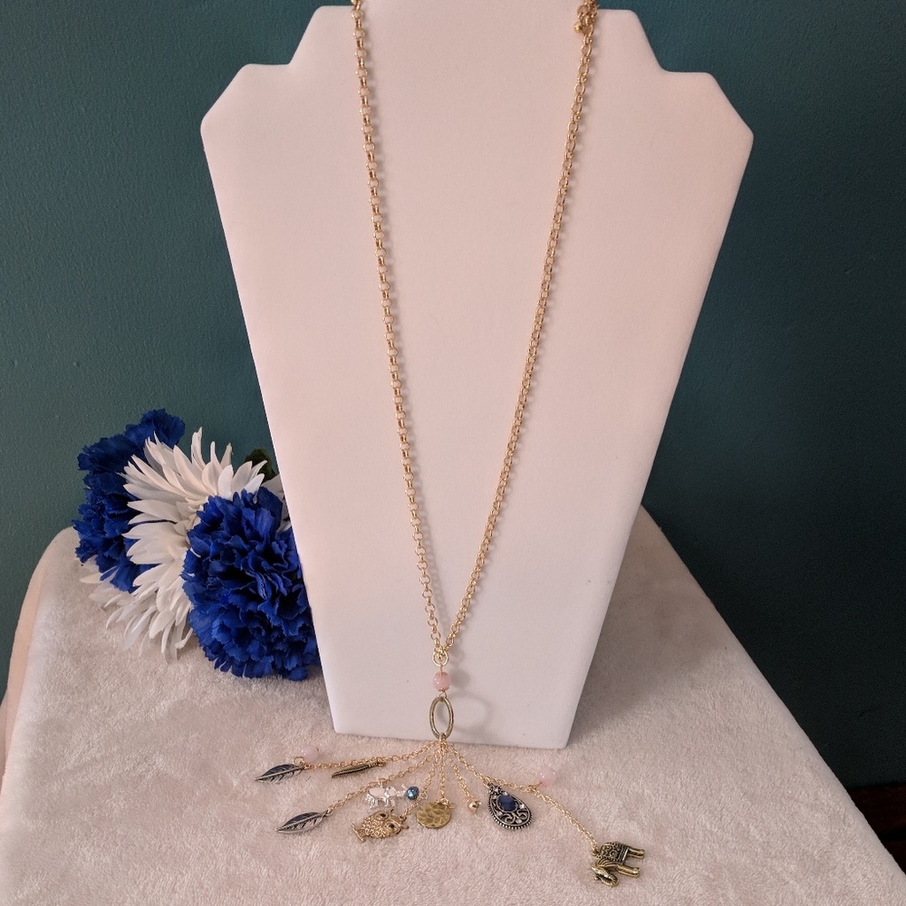 ♦️B2G1FREE♦️Necklace w/charms🦉,leaf,🐘, feather - Picture 1 of 3